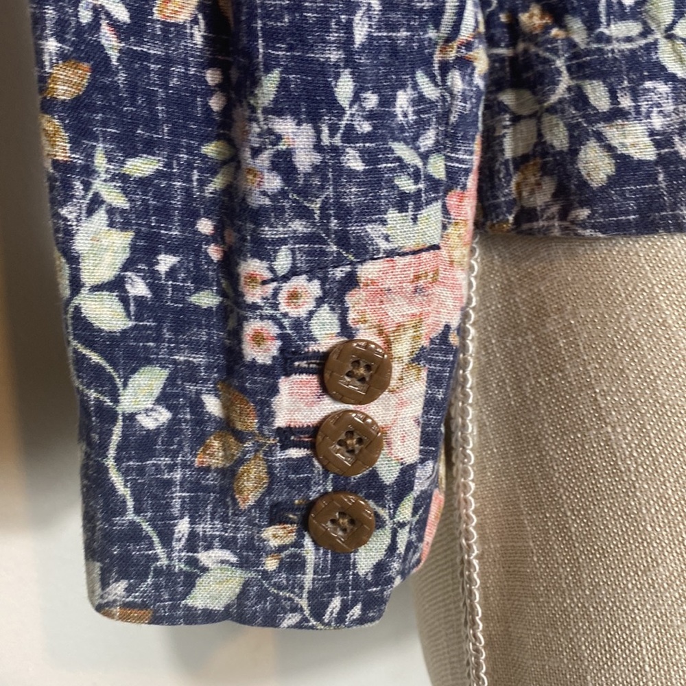 Daughters Of The Liberation Floral Blazer - Picture 3 of 11